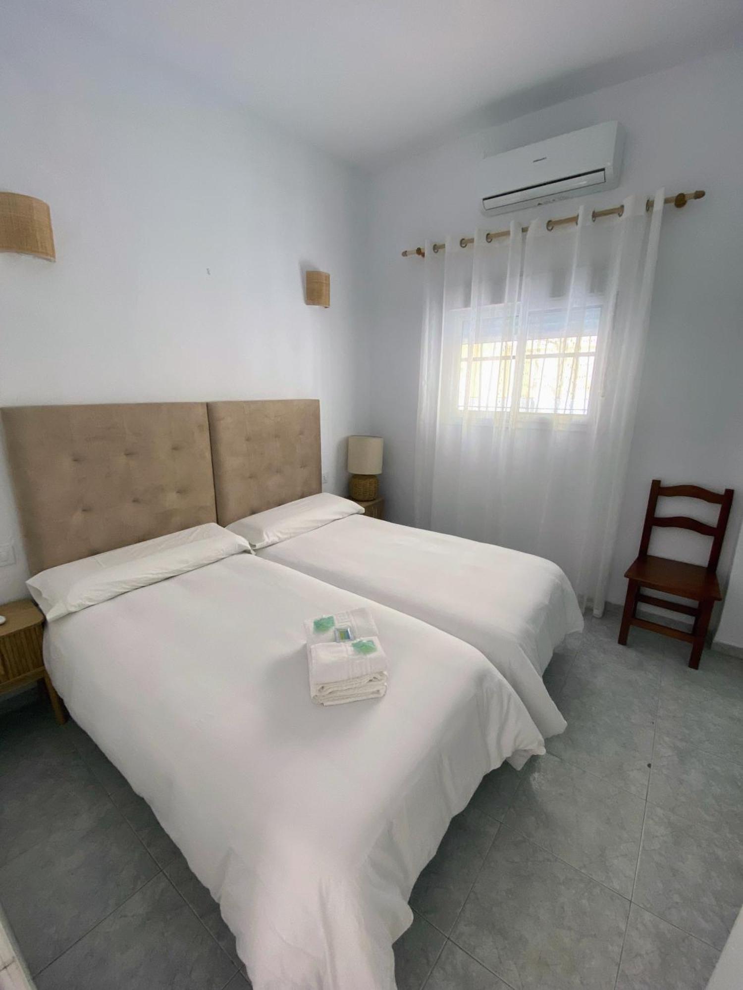 Hostal Avenida By Bossh! Hotels Chipiona Ngoại thất bức ảnh